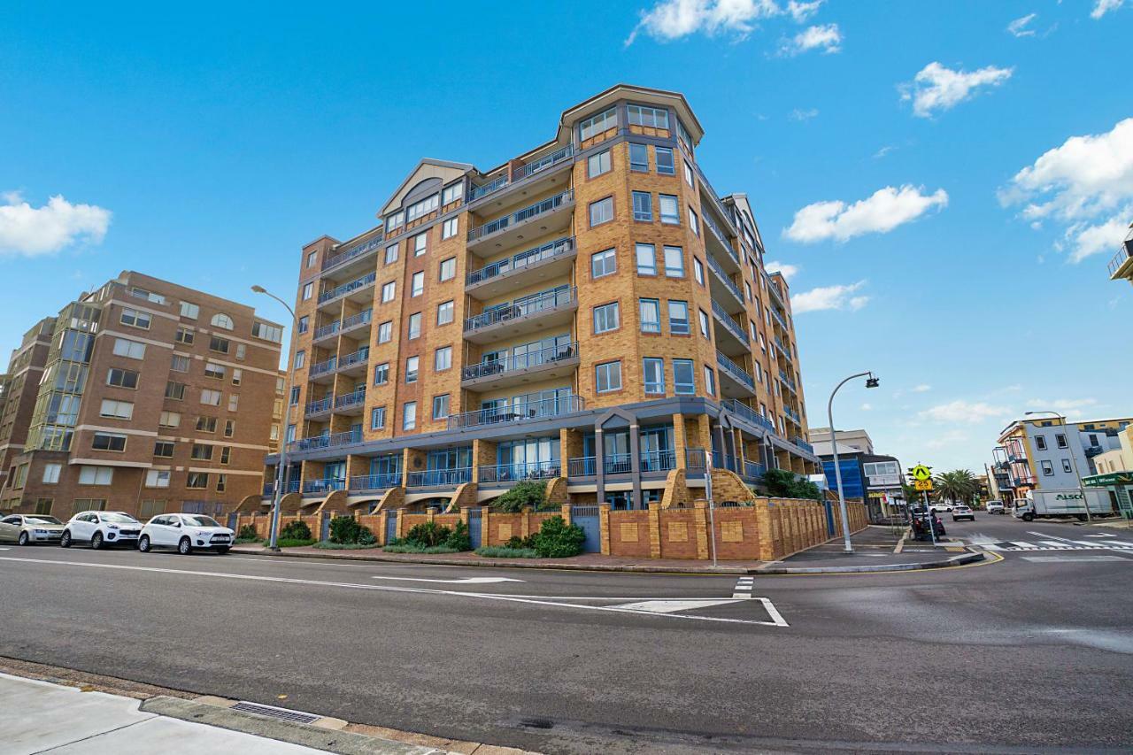 Newcastle Short Stay Accommodation - Sandbar Newcastle Beach Екстериор снимка