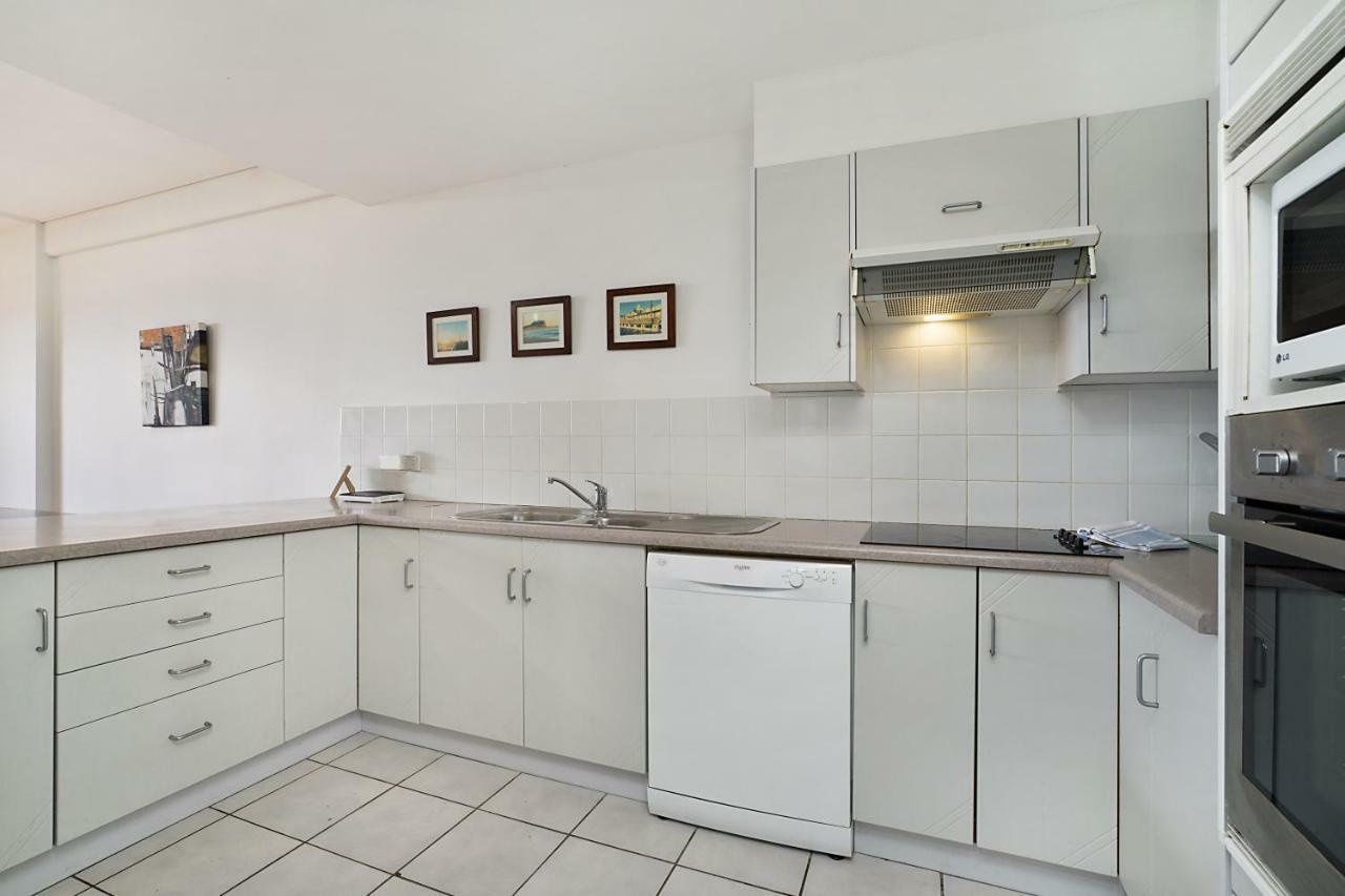 Newcastle Short Stay Accommodation - Sandbar Newcastle Beach Екстериор снимка