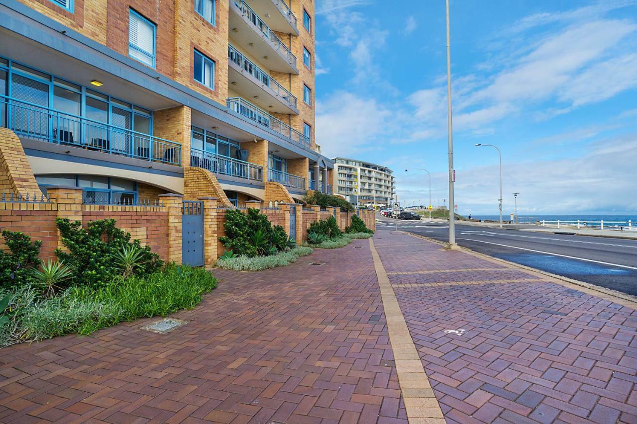 Newcastle Short Stay Accommodation - Sandbar Newcastle Beach Екстериор снимка
